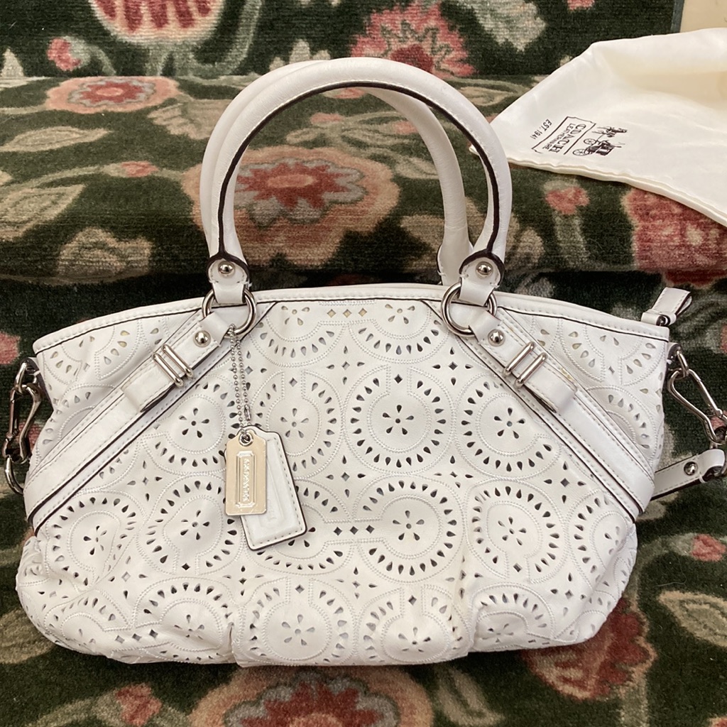 Like New Coach Leather Purse W/ Strap And Bag